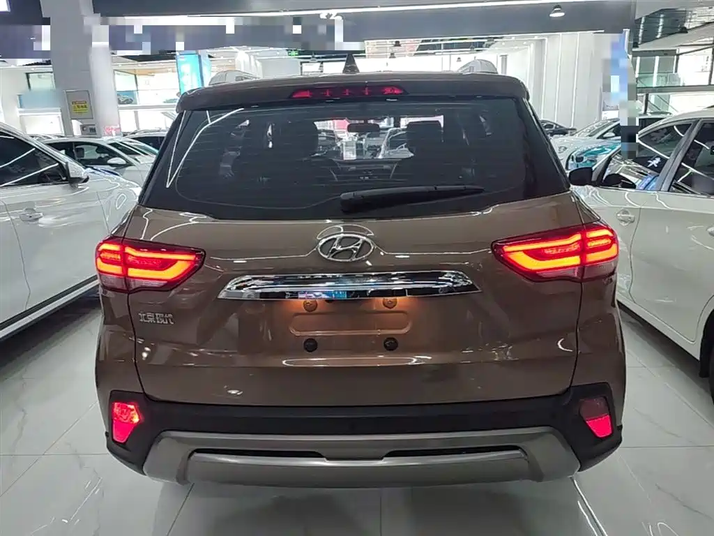 Hyundai Beijing Hyundai ix35 2018 2.0L Automatic 2WD Zhiyong·Enjoyment Edition фото 6