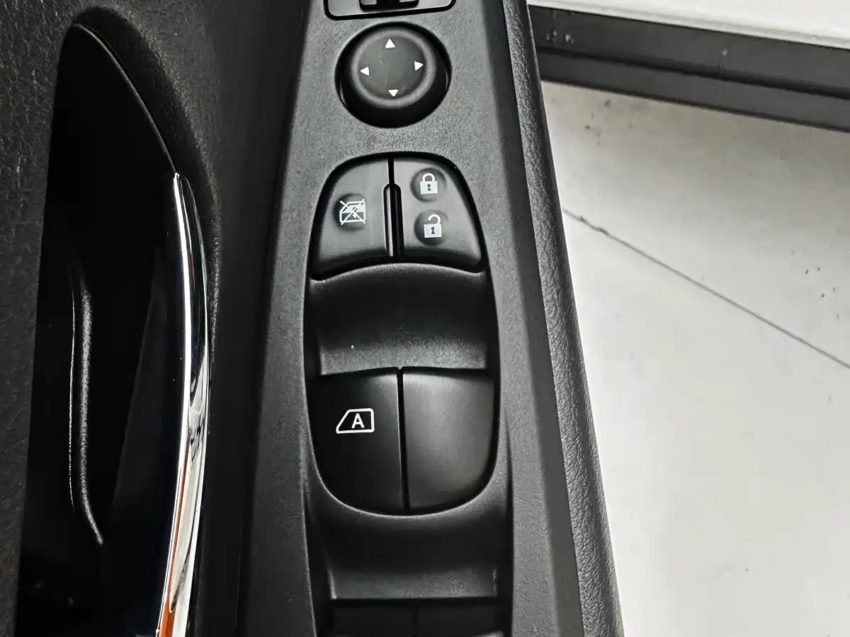 Nissan Kicks 2024 2023 Model Spirited 1.5L Ultimate Dynamic Luxury Edition