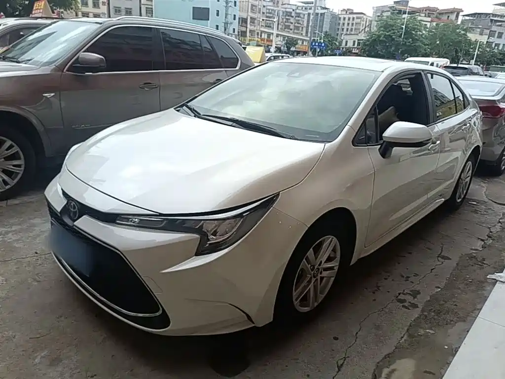 Toyota Levin 2019 185T CVT Luxury Edition China VI фото 2