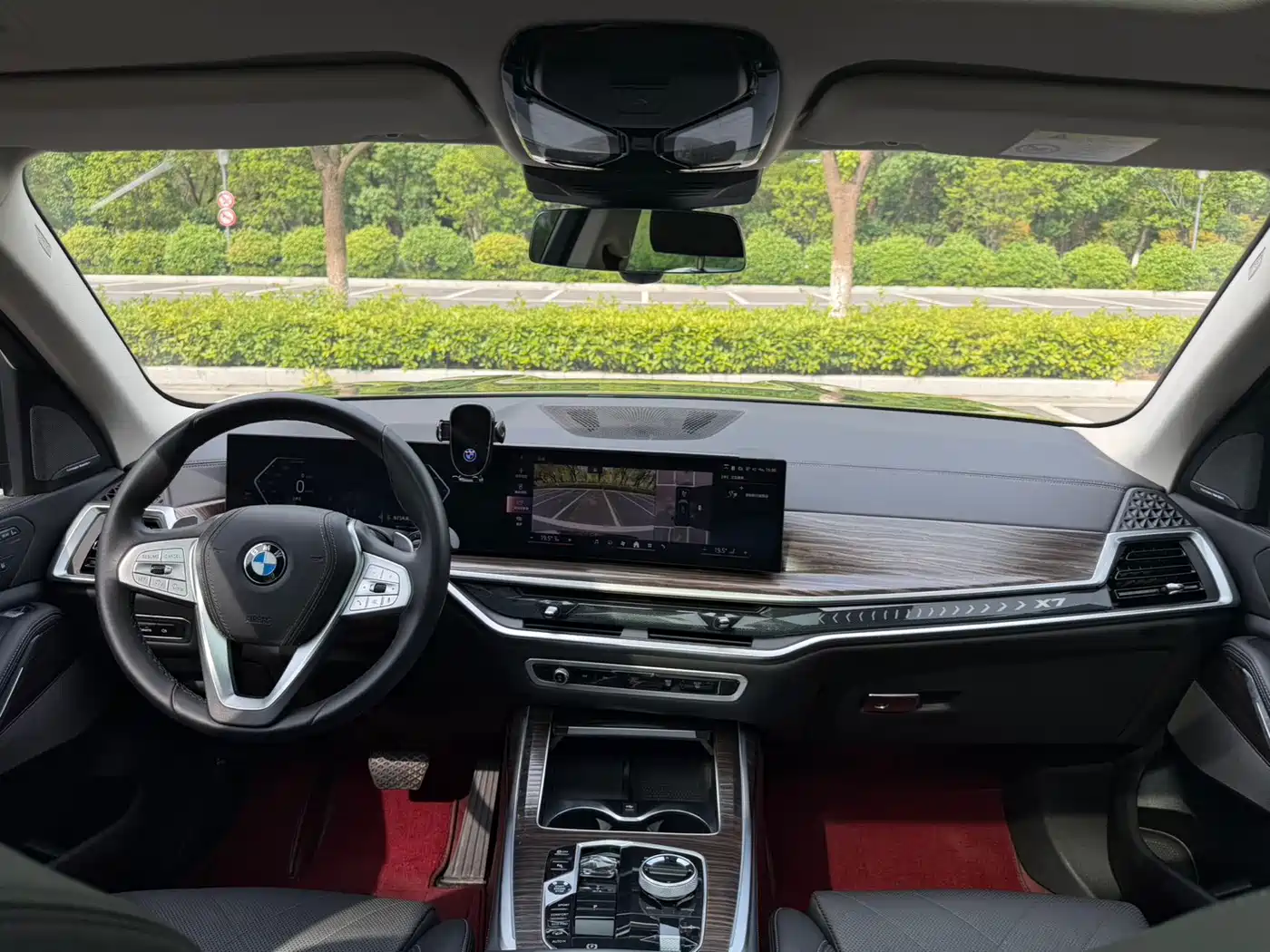 BMW X7 2024 2023 xDrive40i Leading Luxury Package