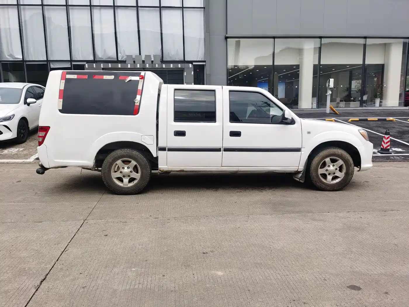 Jiangling Baodian 2018 2018 2.9T New Value 2WD Diesel Luxury Standard Cargo Box JX4D30B5L