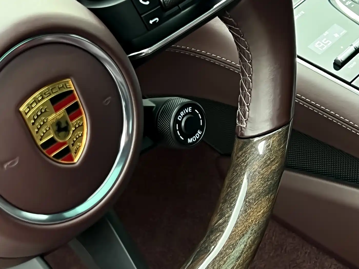 Porsche Panamera 2022 Panamera Executive Long Wheelbase 2.9T фото 15