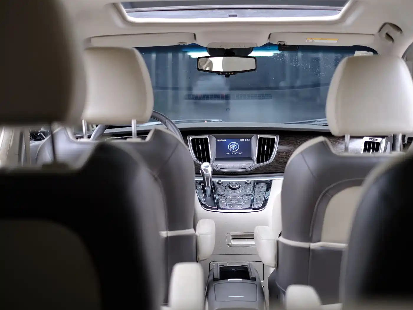 Buick GL8 2013 2.4L LT Luxury Business Executive Edition фото 36
