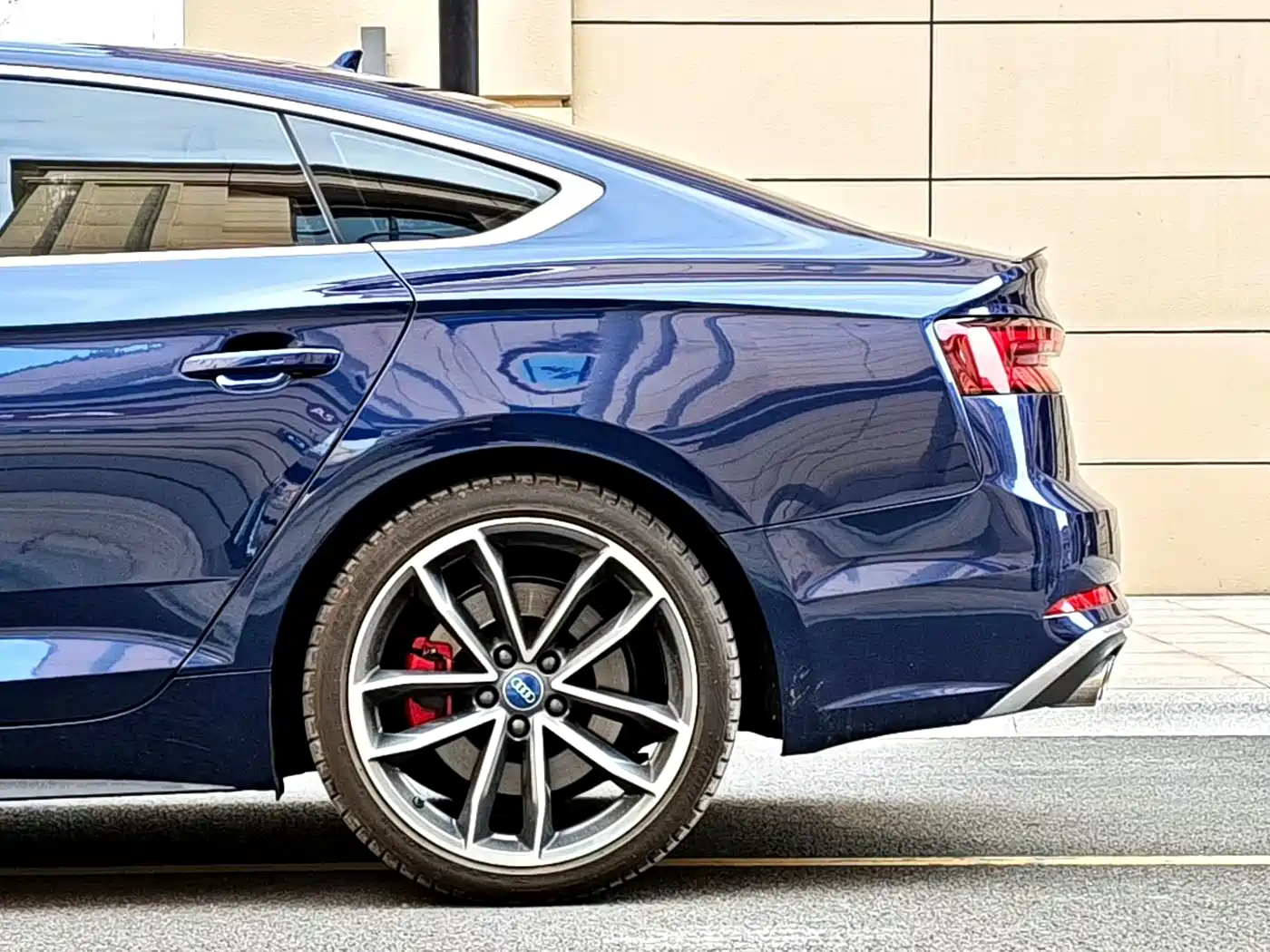 AUDI S5