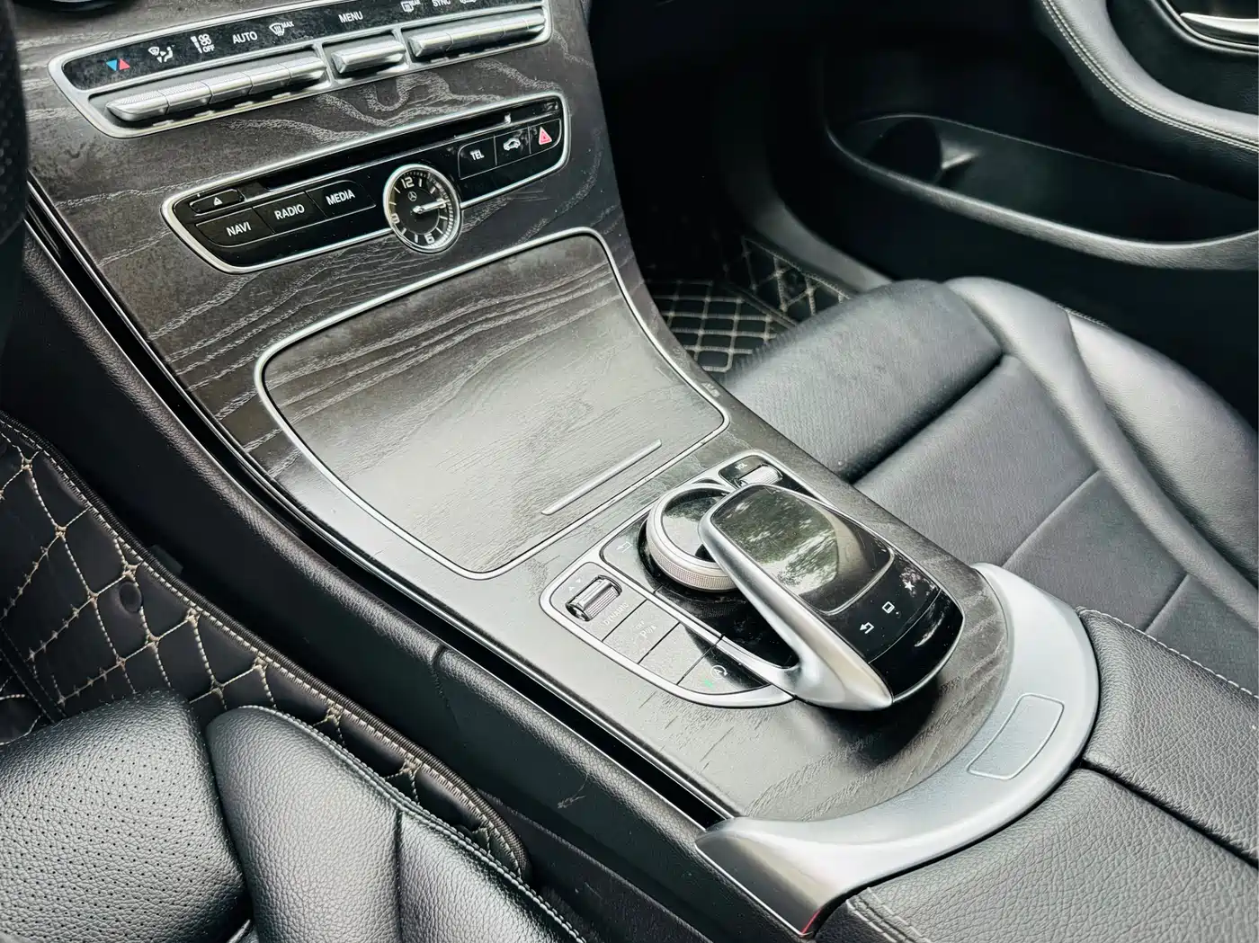 Mercedes-Benz C-Class 2016 C 200 L Sport фото 13