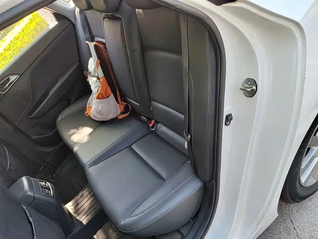 Hyundai Mistra 2014 1.8L Auto Smart GLS фото 17