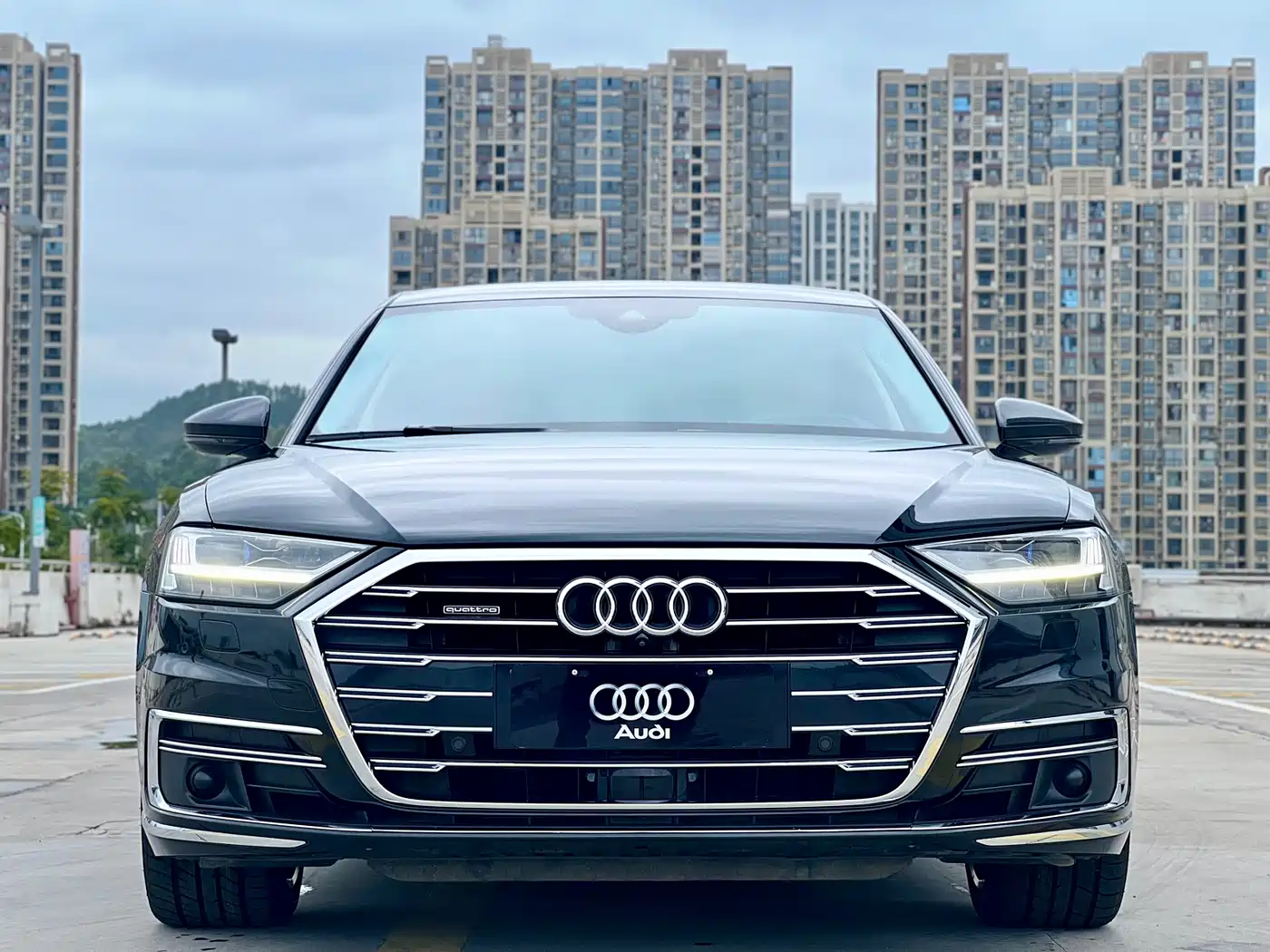 Audi A8 2019 A8L 55 TFSI quattro Premium фото 2