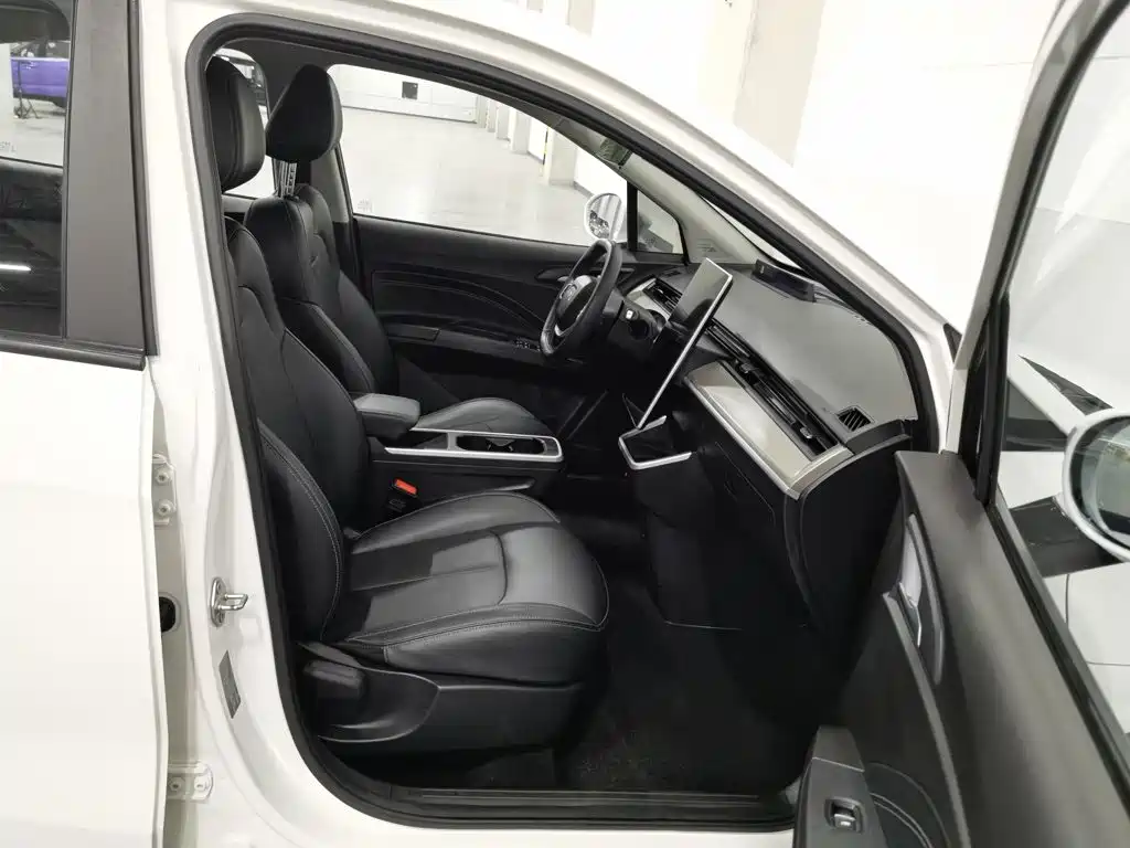صورة 23 - Nezha Auto Nezha V