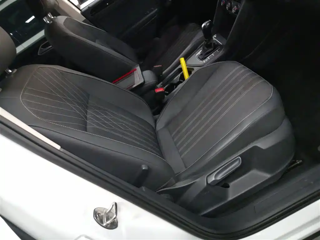 Volkswagen Tiguan L 2023 330TSI Auto 2WD Comfort Edition фото 21