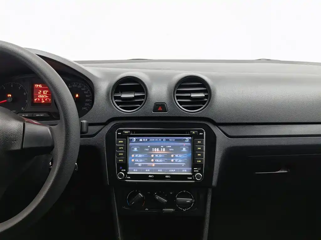 Volkswagen Jetta 2013 1.4L Manual Fashion фото 12