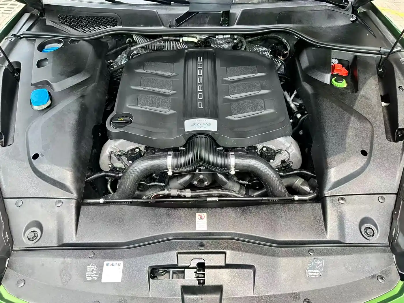 Porsche Cayenne 2015 Cayenne GTS 3.6T фото 24