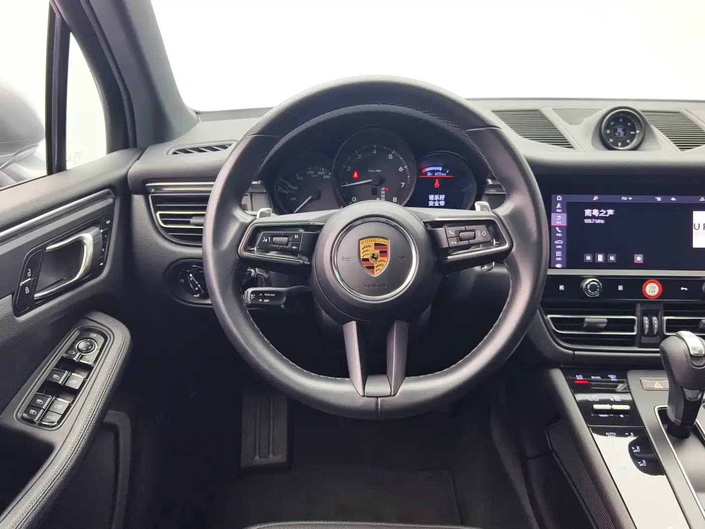 Porsche Macan 2023 Macan 2.0T фото 8