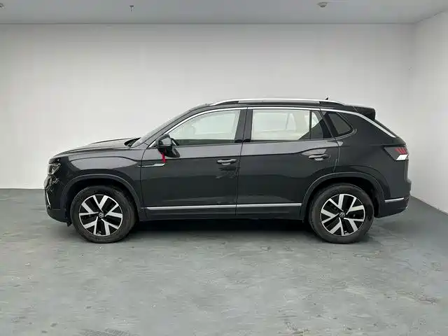 Volkswagen Tayron 2024 300TSI 2WD Luxury Plus Advanced фото 5