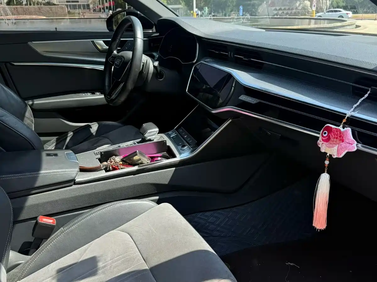 Audi A6L 2019 45 TFSI quattro Premium Dynamic фото 9