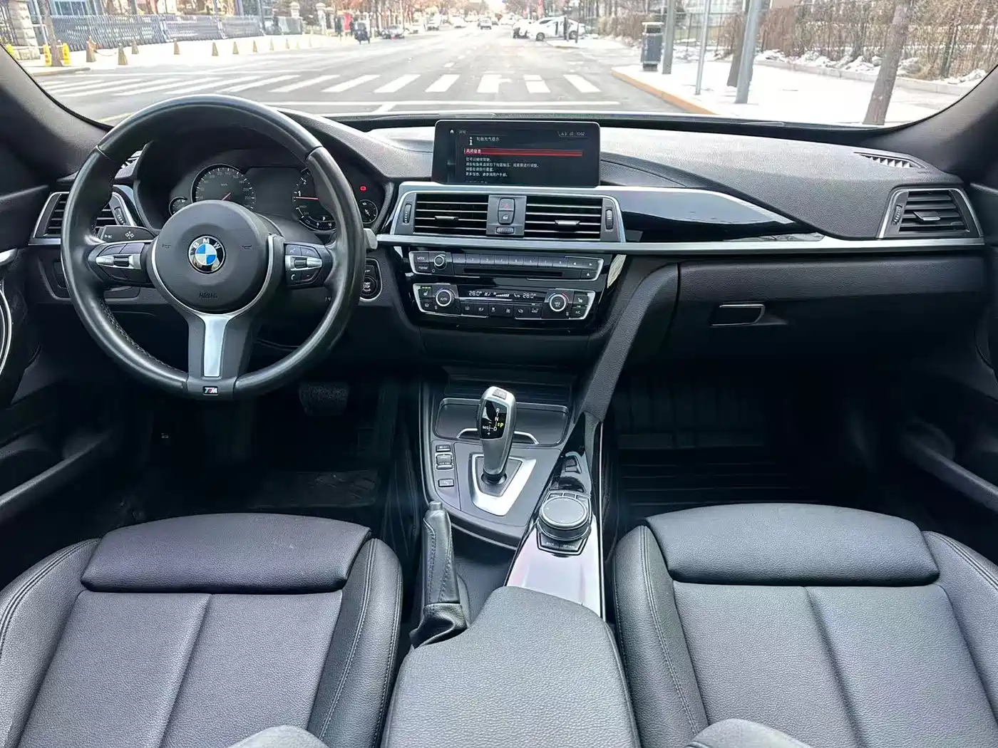 BMW 3 Series GT 2019 320i M Sport Model фото 12