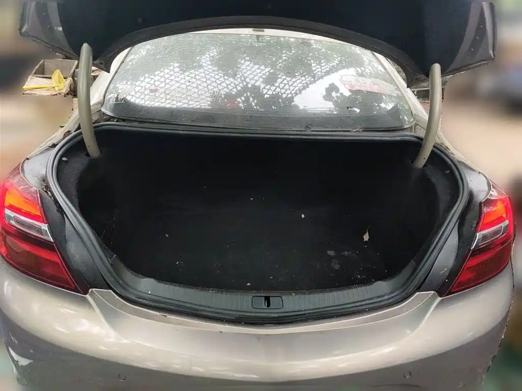 Buick Regal 2015 1.6T Elite Tech Edition фото 10