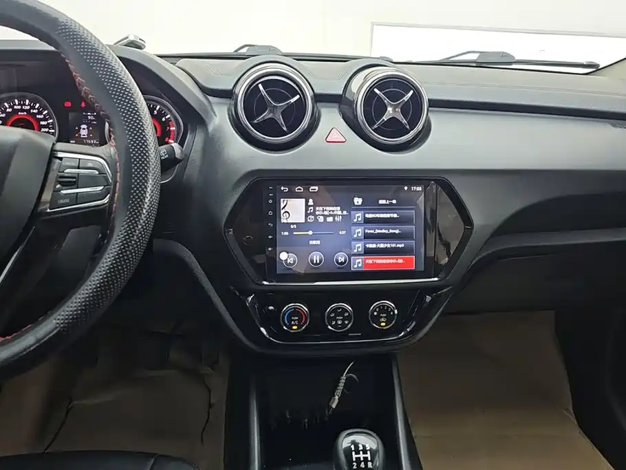 Soueast DX3 2017 2016 1.5L Manual Luxury