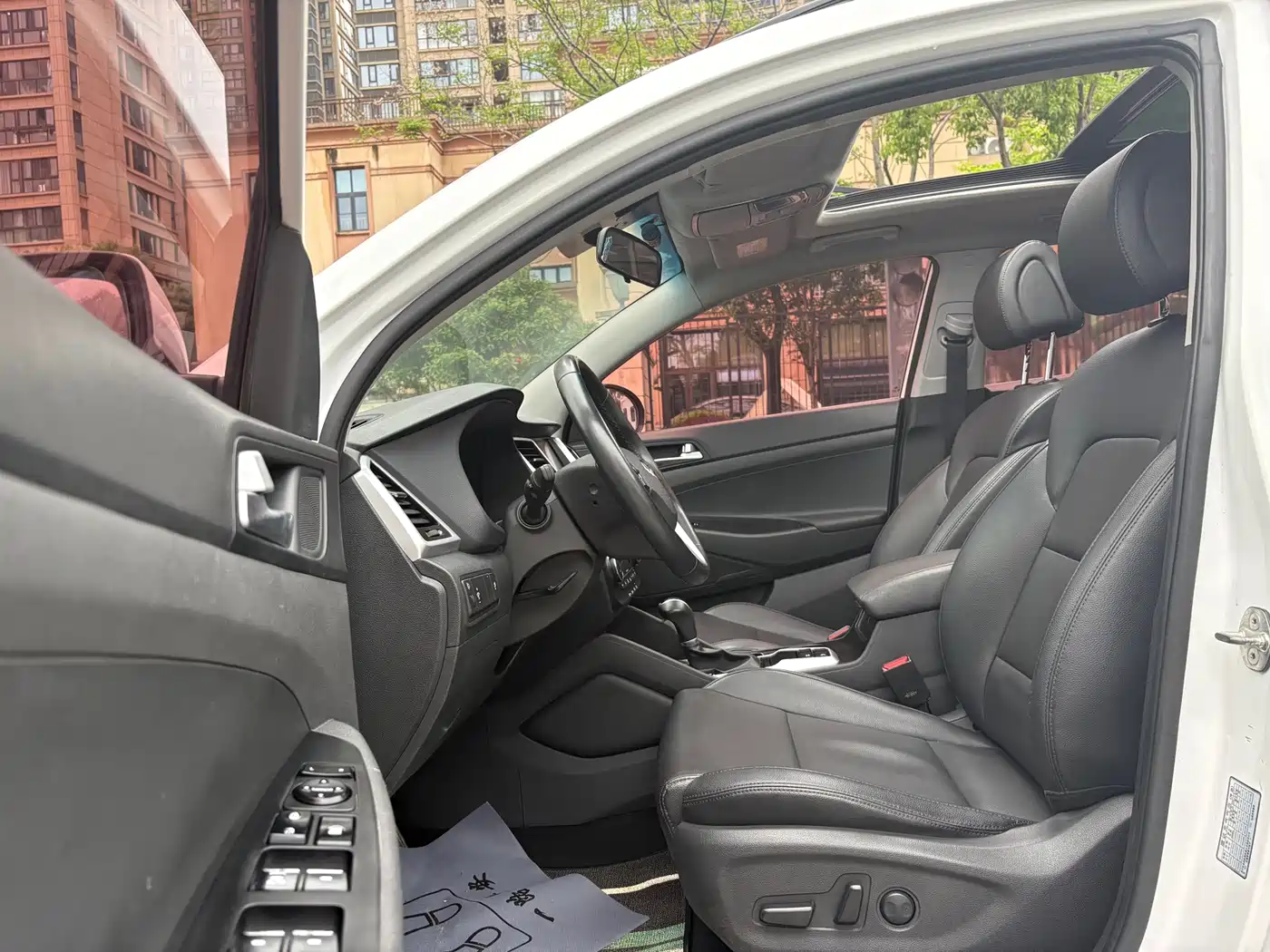 Hyundai Tucson 2018 1.6T DCT 2WD 15th Anniversary Special Edition фото 6