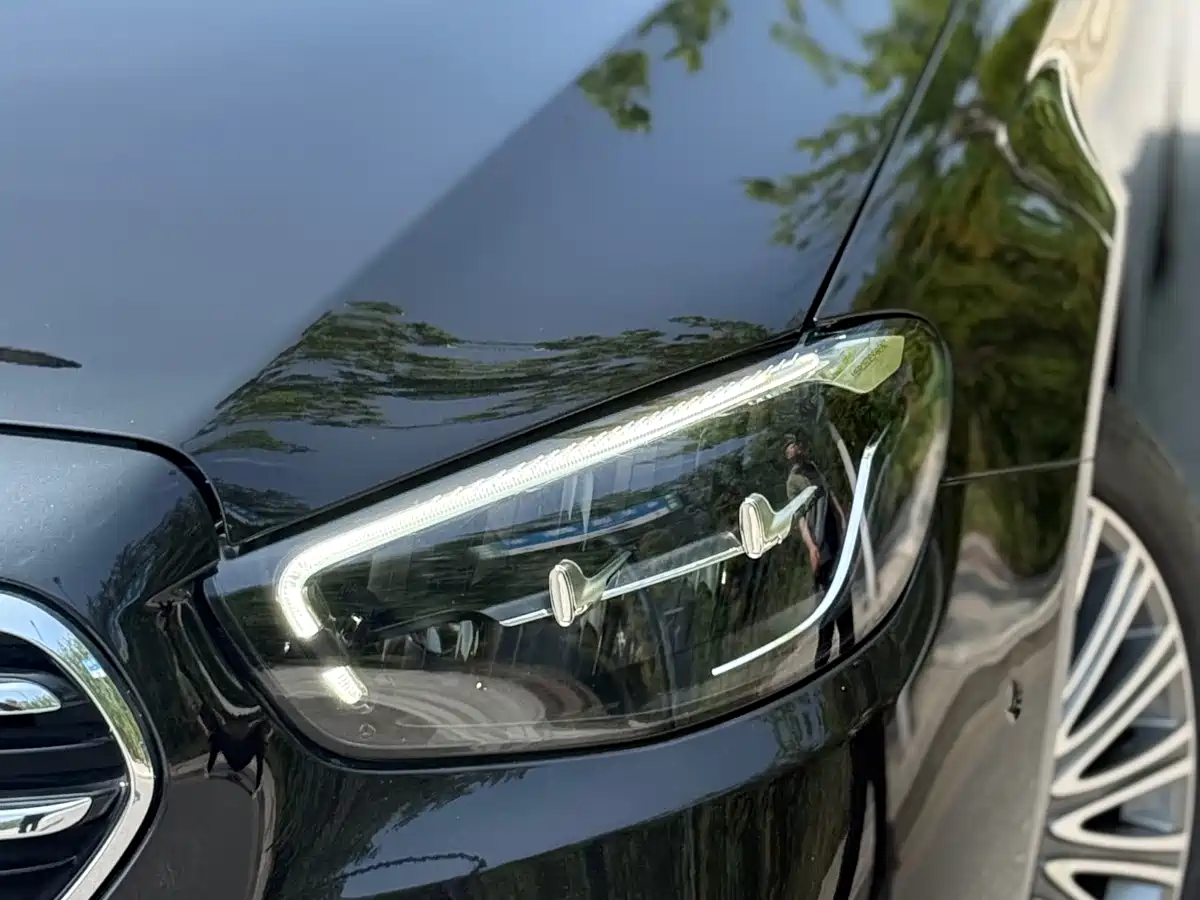 Mercedes-Benz E-Class 2022 E 300 L Luxury фото 2