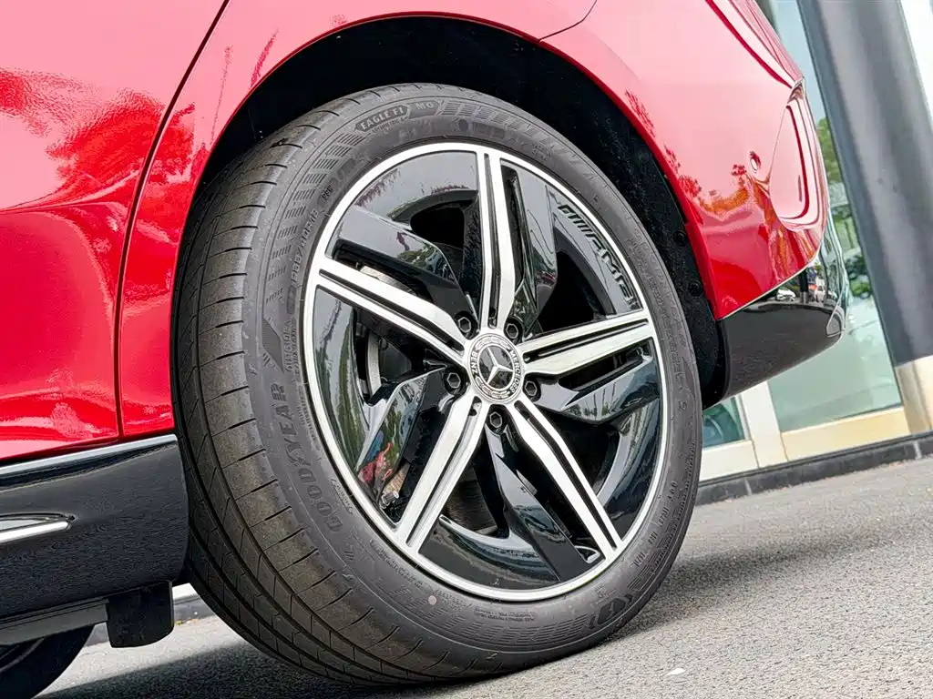 Mercedes-Benz CLA New Energy 2025 300L Fashion фото 4