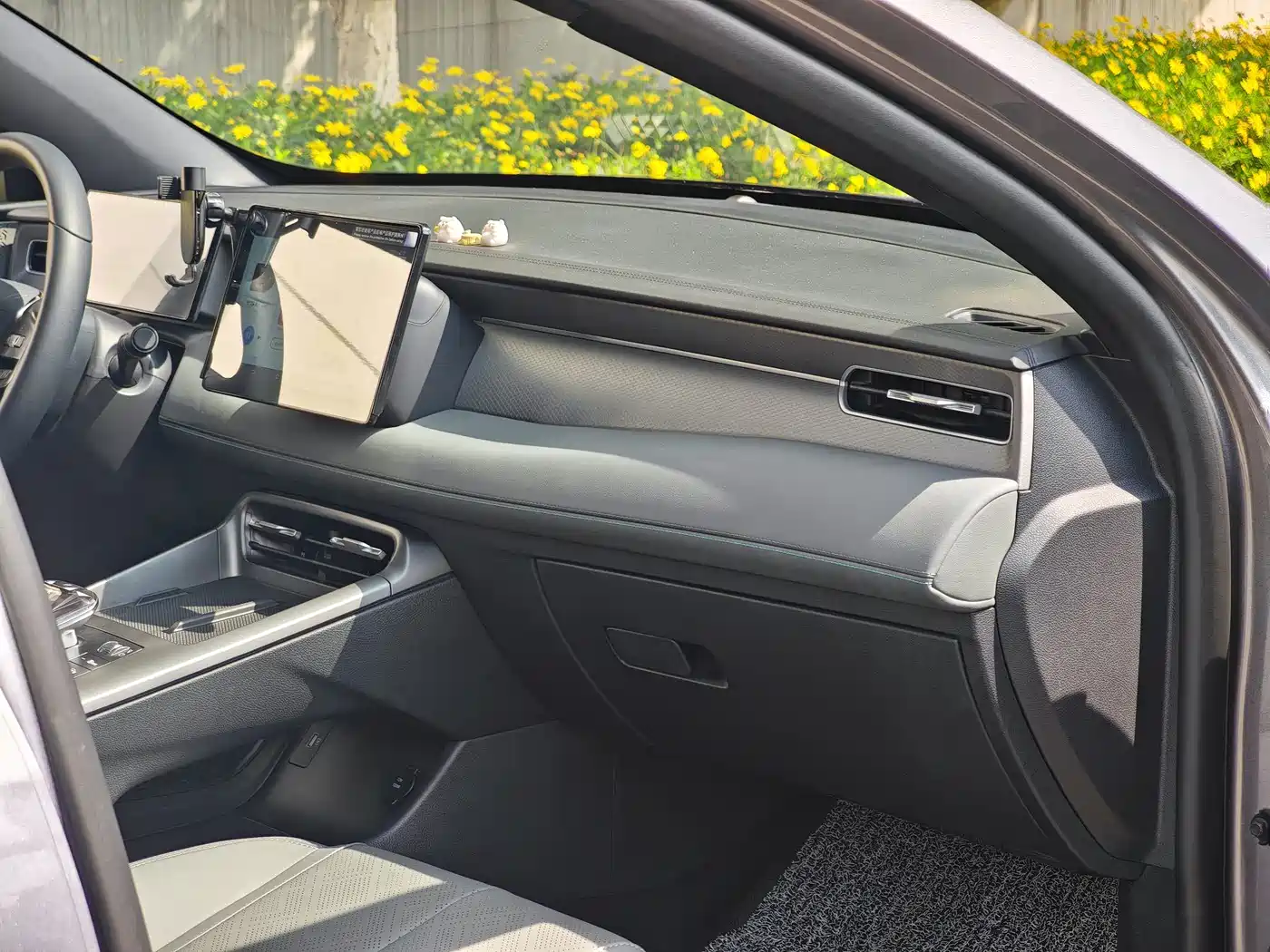 BYD Qin PLUS 2025 DM-i Smart Drive 55KM Leader фото 12