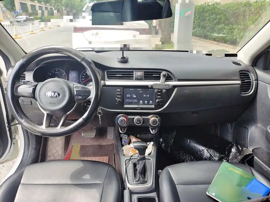 Kia K2 2017 2017 Sedan 1.4L AT GLS