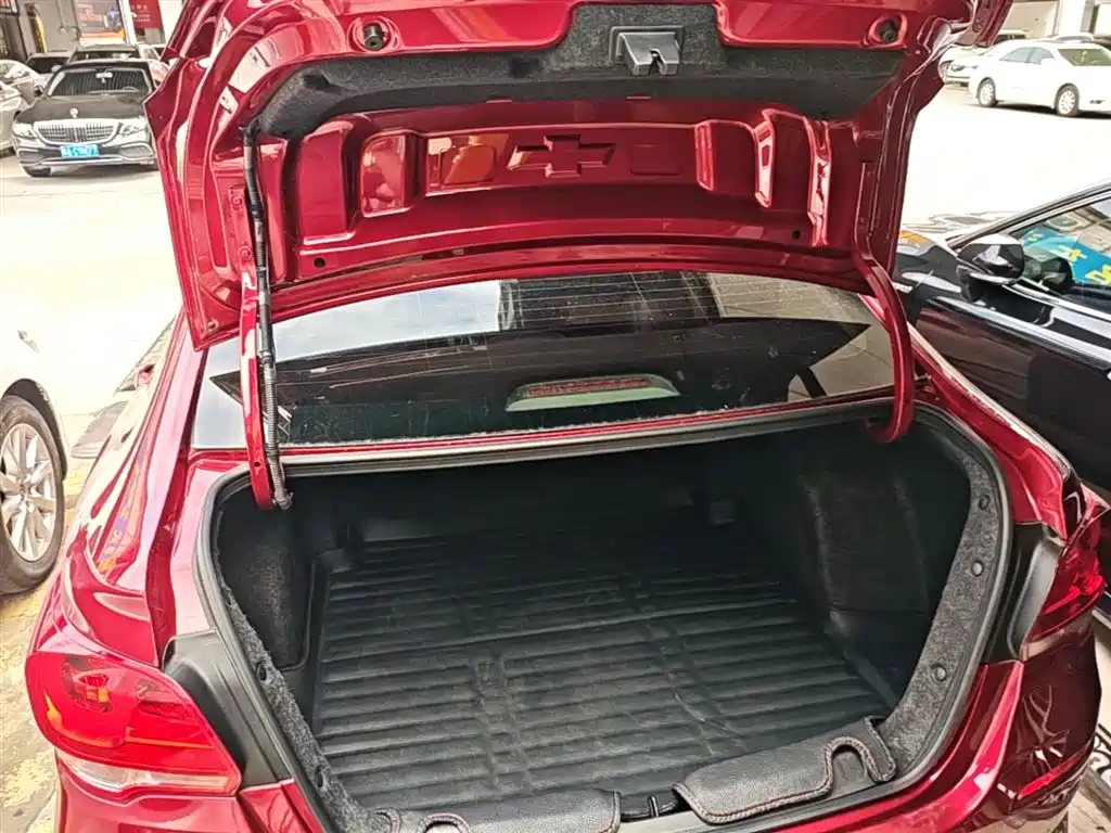 Chevrolet Cavalier 2016 1.5L Automatic Enjoyment Edition фото 19