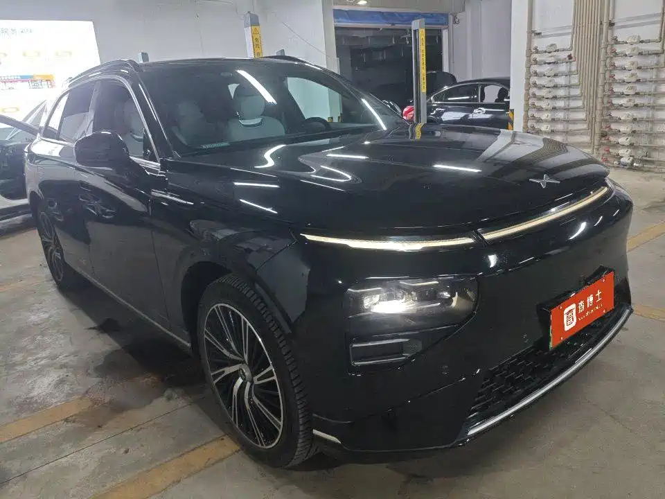 Фото 2 - XPeng G9