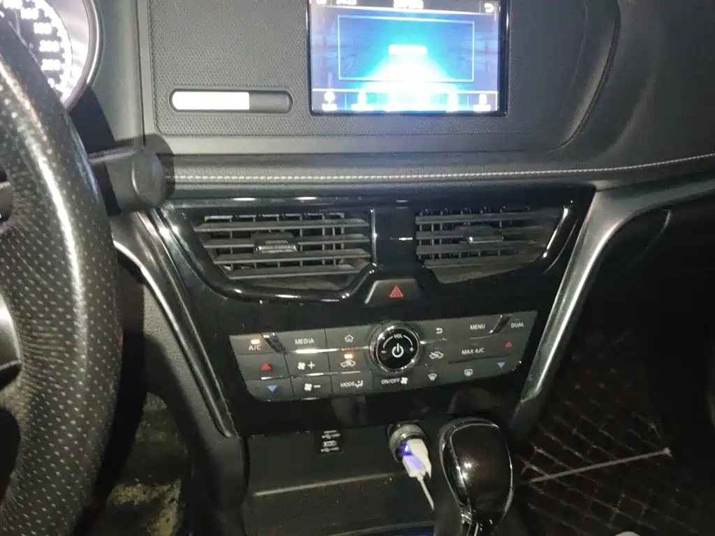 Venucia T90 2018 2017 2.0L CVT Smart Edition
