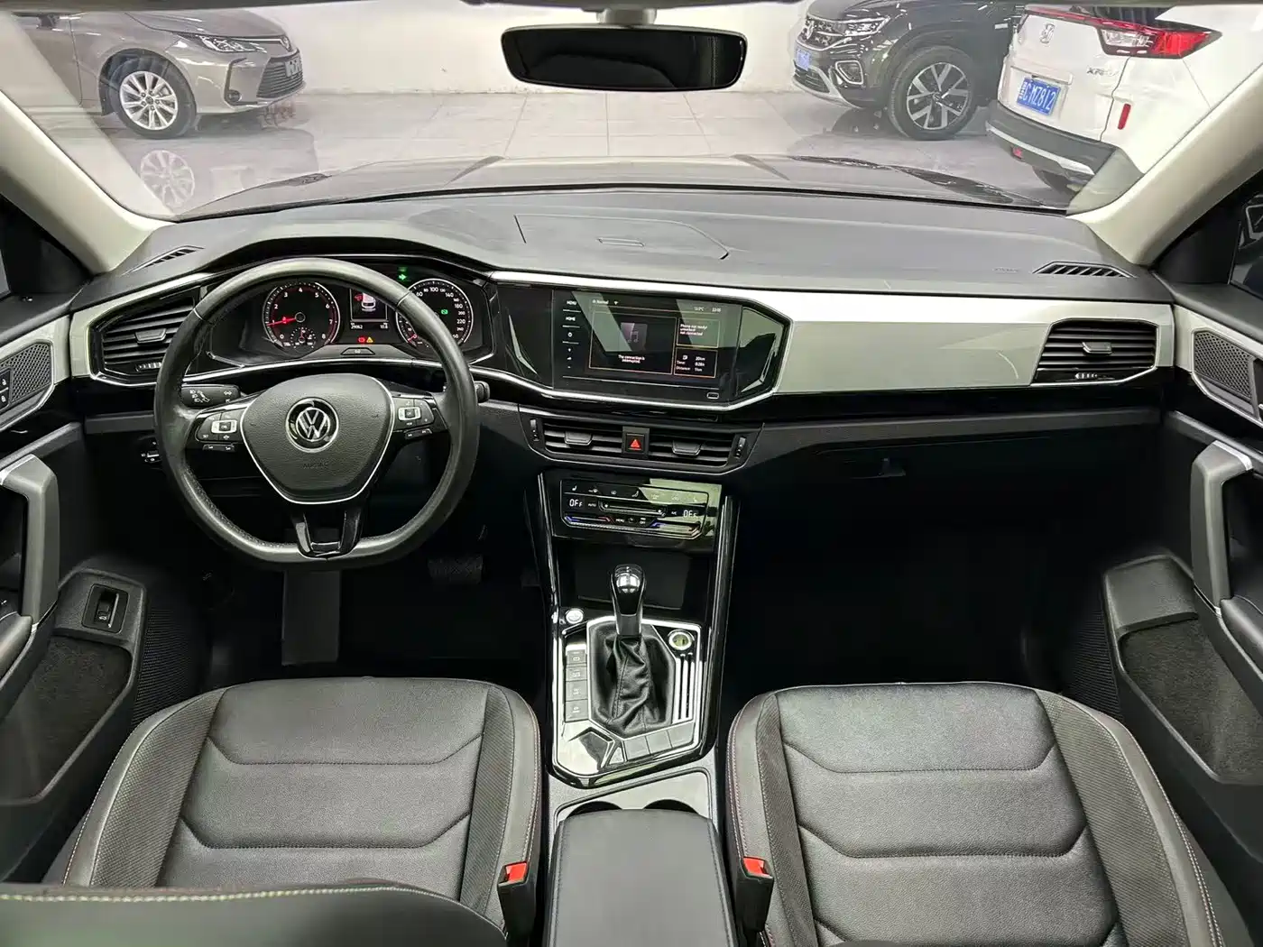 Volkswagen Tayron 2022 280TSI 2WD Luxury Smart Connect Edition фото 17
