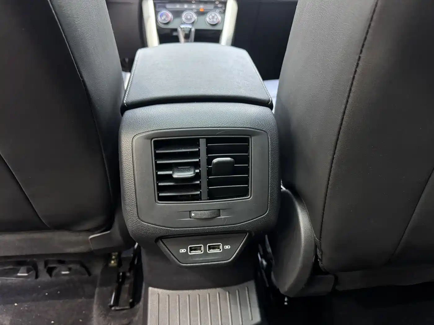 Volkswagen T-ROC 2023 280TSI DSG 2WD Time Edition фото 15
