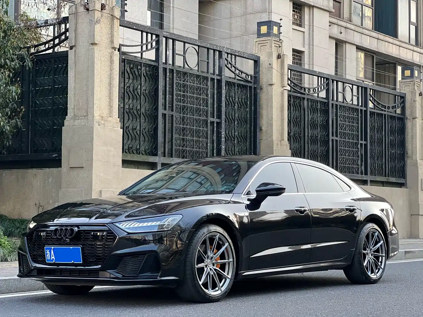 Audi A7L 2024 45TFSI quattro S-line Vision Edition Crystal Package