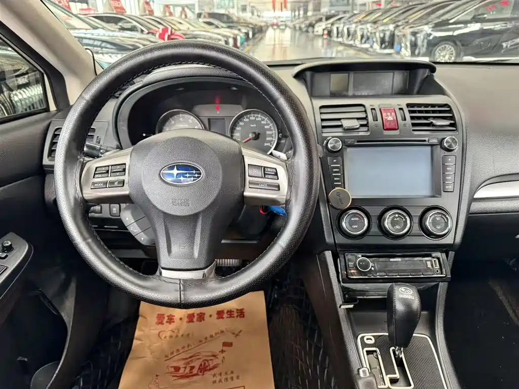 Subaru XV 2015 2.0i Elite Edition фото 8