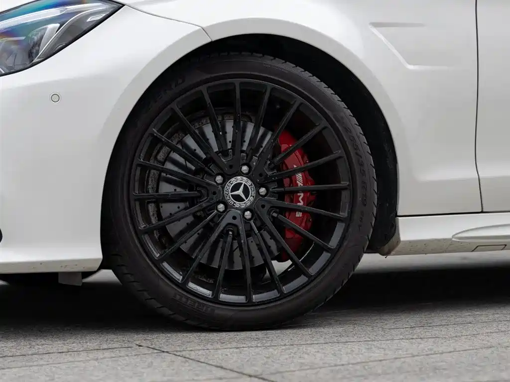 Mercedes-Benz CLS AMG 2018 2015 AMG CLS 63 4MATIC
