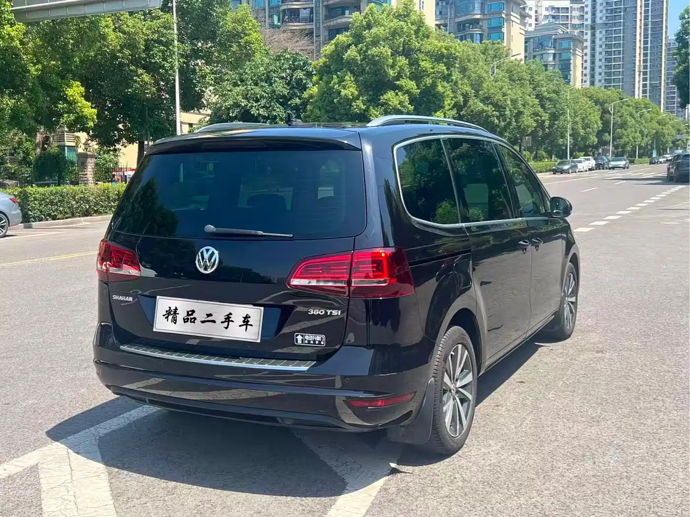 Volkswagen Sharan 2018 380TSI Premium 7-Seater фото 5