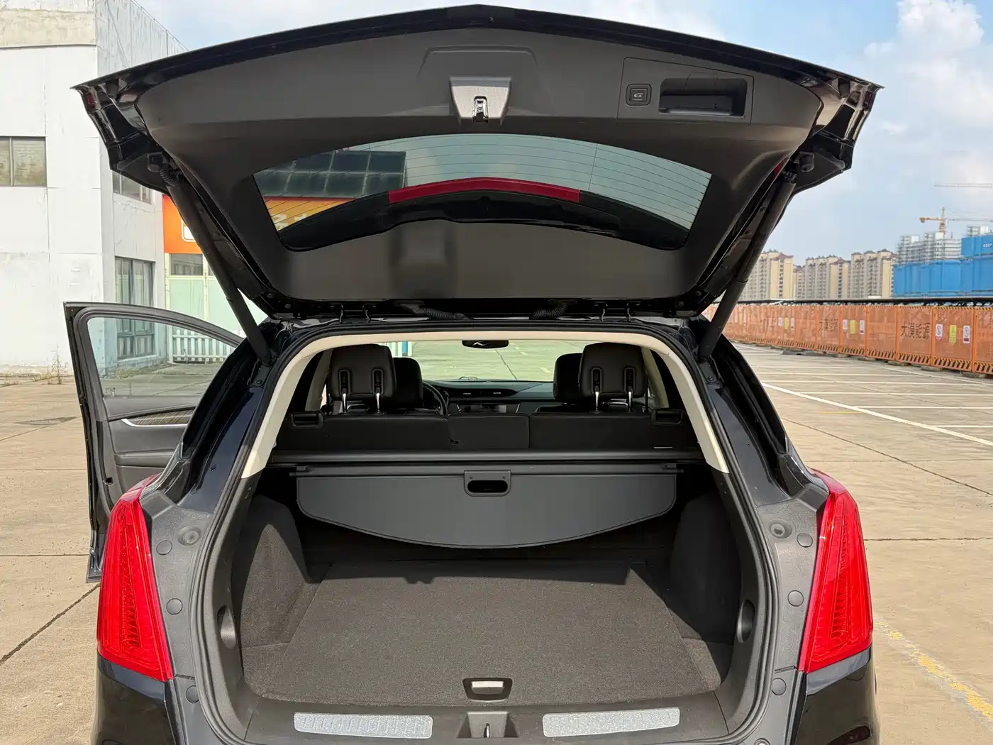 Cadillac XT5 2016 2016 25T Luxury Model