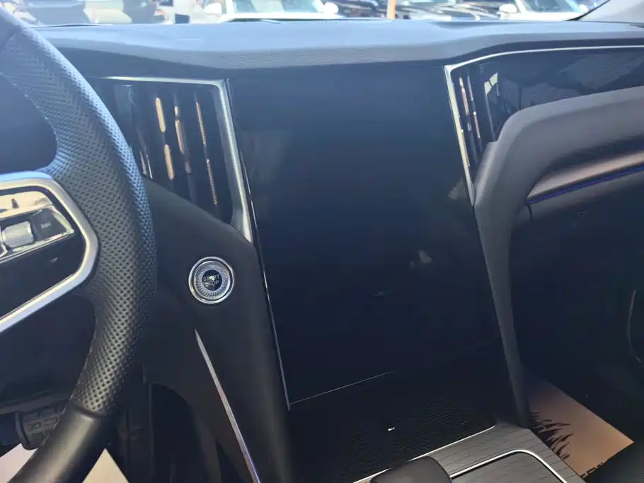 Hongqi HS7 PHEV 2025 2024 2.0T PHEV 4WD Flagship Edition 6-seater