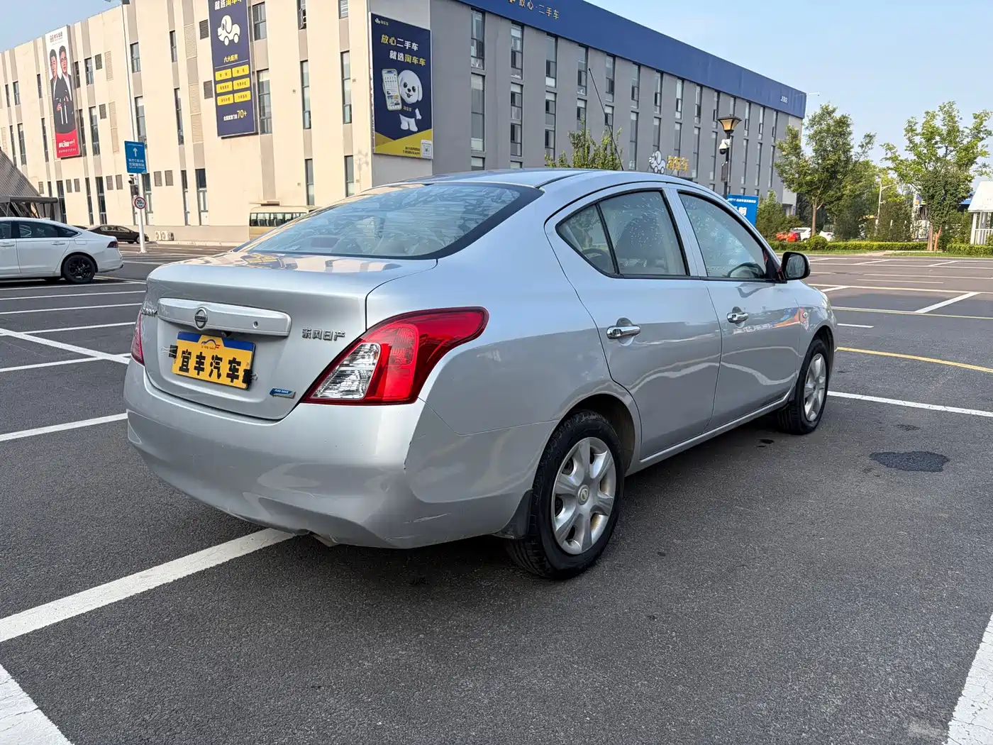 Nissan Sunny 2012 2011 1.5XE Manual Comfort Edition