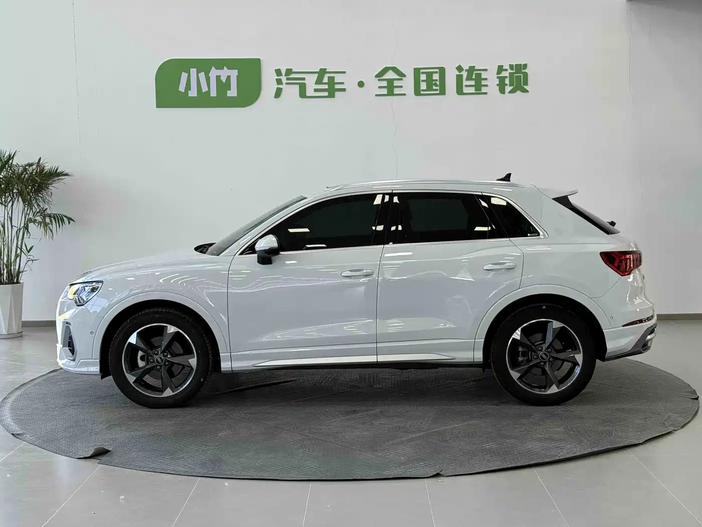Audi Q3 2022 35 TFSI Fashion Dynamic фото 3
