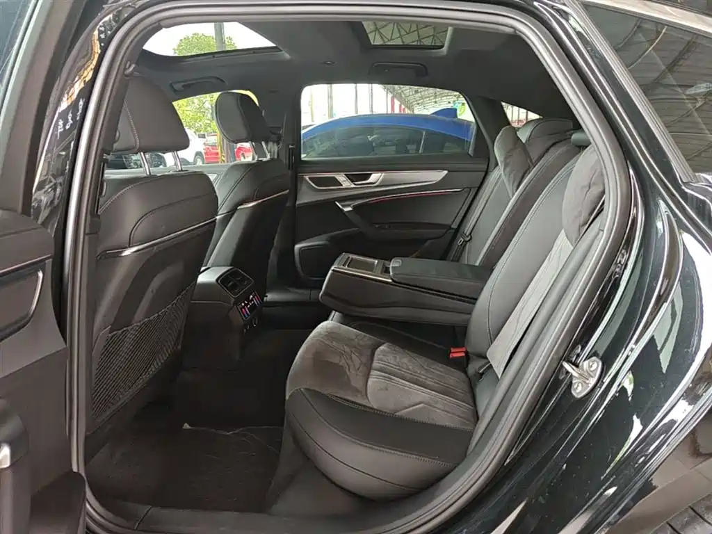 Audi A6L 2024 45 TFSI Premium Dynamic фото 17