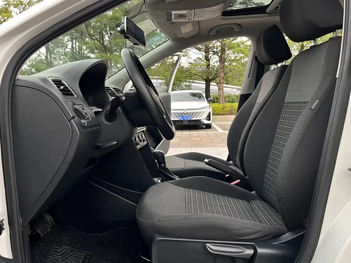 Volkswagen Polo 2018 1.5L Auto Comfort фото 4