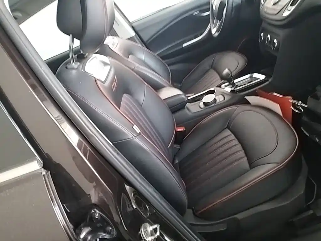 Soueast DX7 2017 2017 1.5T Automatic Luxury