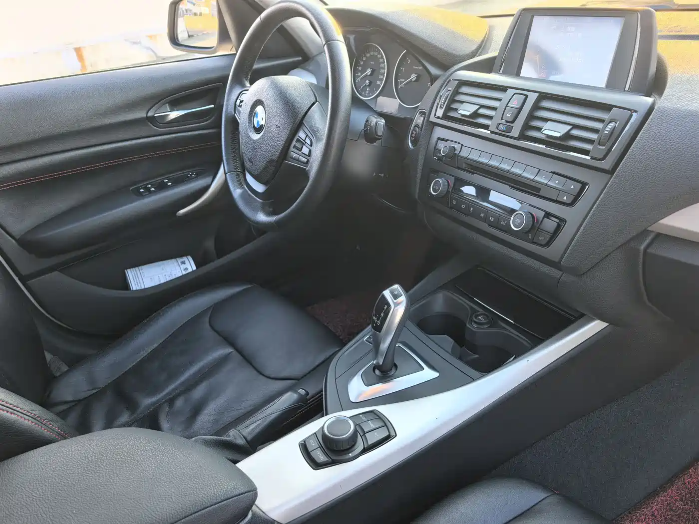 BMW 1 Series (Import) 2015 118i Leading фото 12