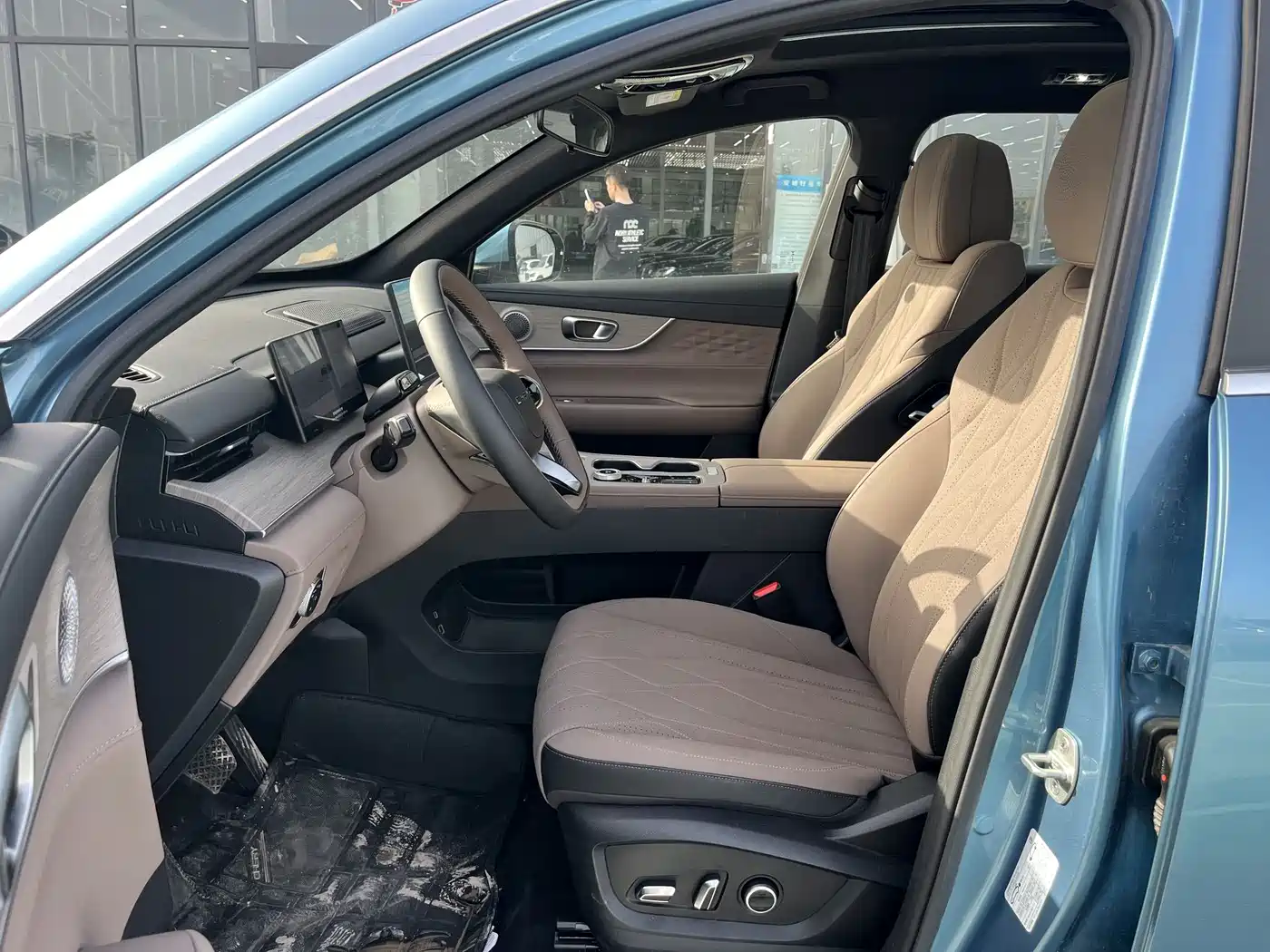 Chery Tiggo 8 PLUS C-DM 2026 2025 1.5T 116km Premium 5-Seater
