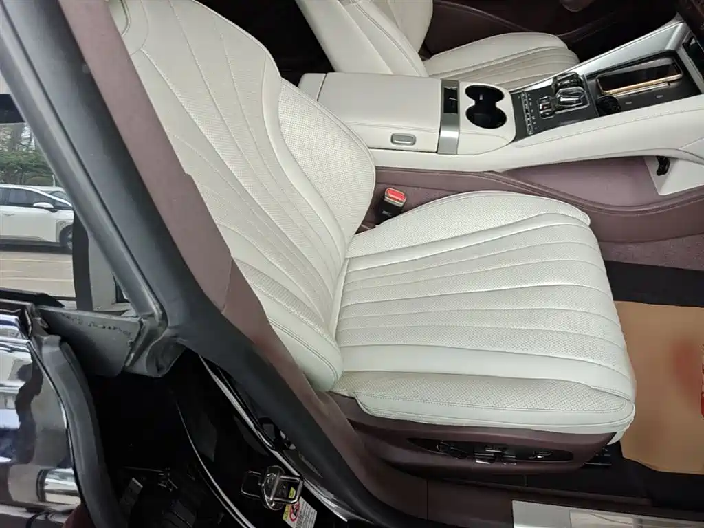 Denza Z9GT 2024 Model 1100 AWD Max Edition фото 25
