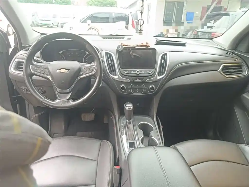 Chevrolet Equinox 2018 535T Automatic Control Edition фото 10
