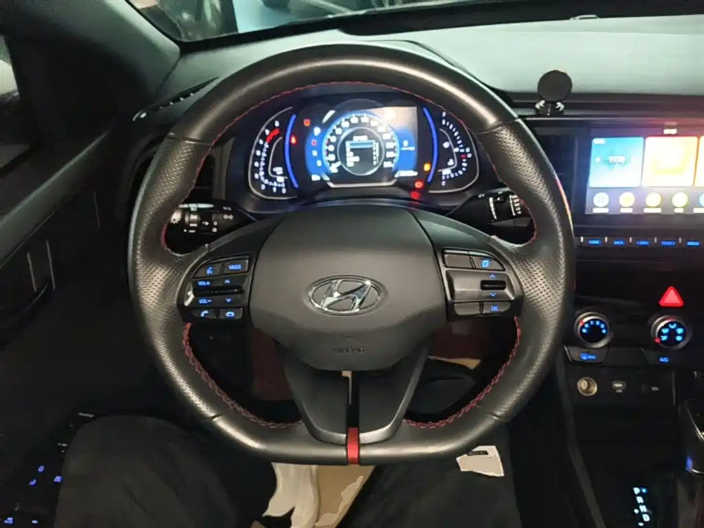 Hyundai Elantra 2020 1.4T DCT Dynamic·Vitality фото 11