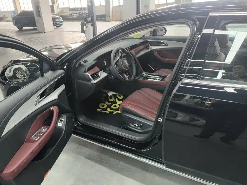 Hongqi H5 2026 2025 2.0T Automatic Flag Celebration 500,000 Units Anniversary Edition