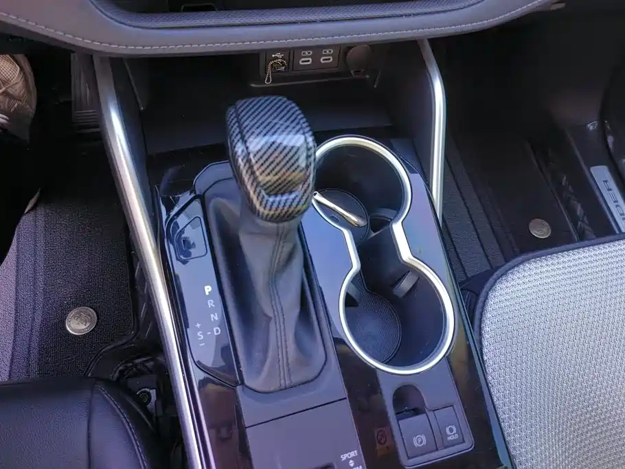 Photo 16 - Toyota Highlander