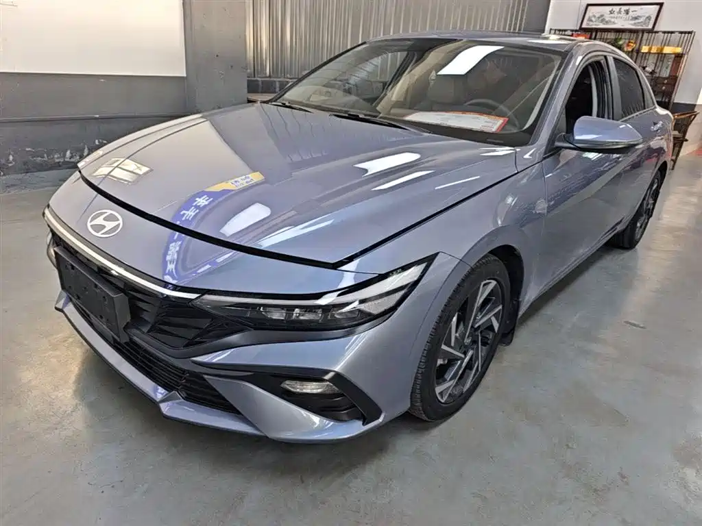 Hyundai Elantra 2023 1.5L CVT GLX Elite Edition